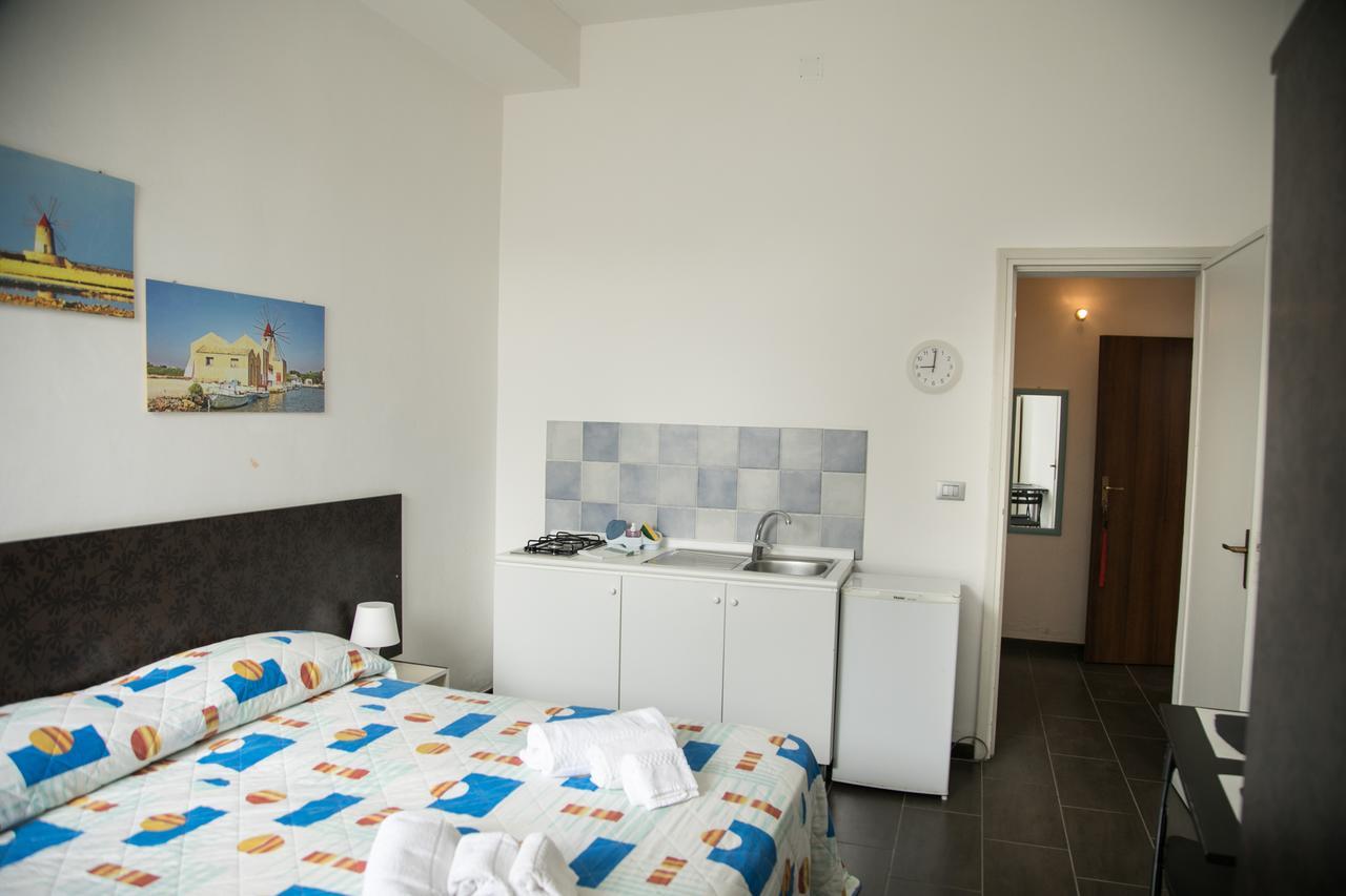 Cavalluccio Marino Apartment ฟาวีญานา ภายนอก รูปภาพ